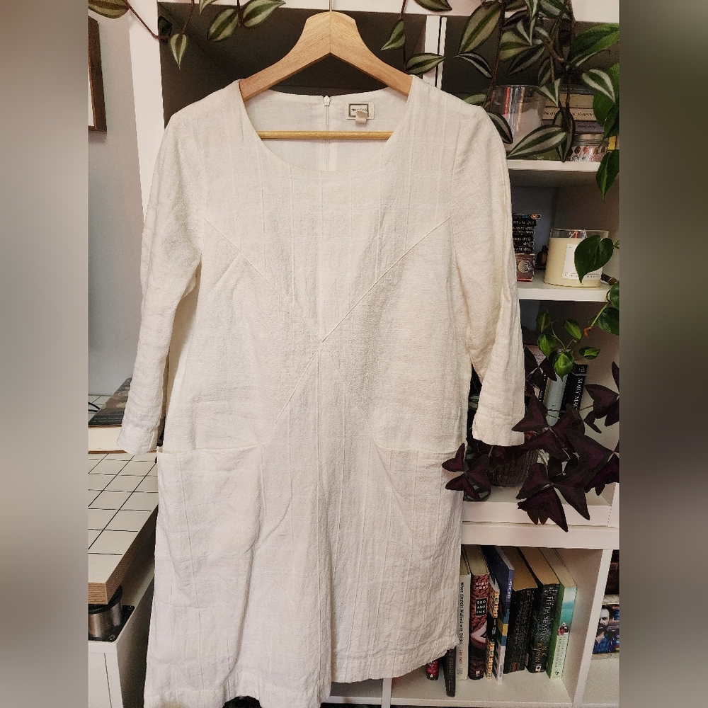 Mo:vint white textured shift dress